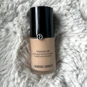 Armani luminous silk foundation shade 4.5